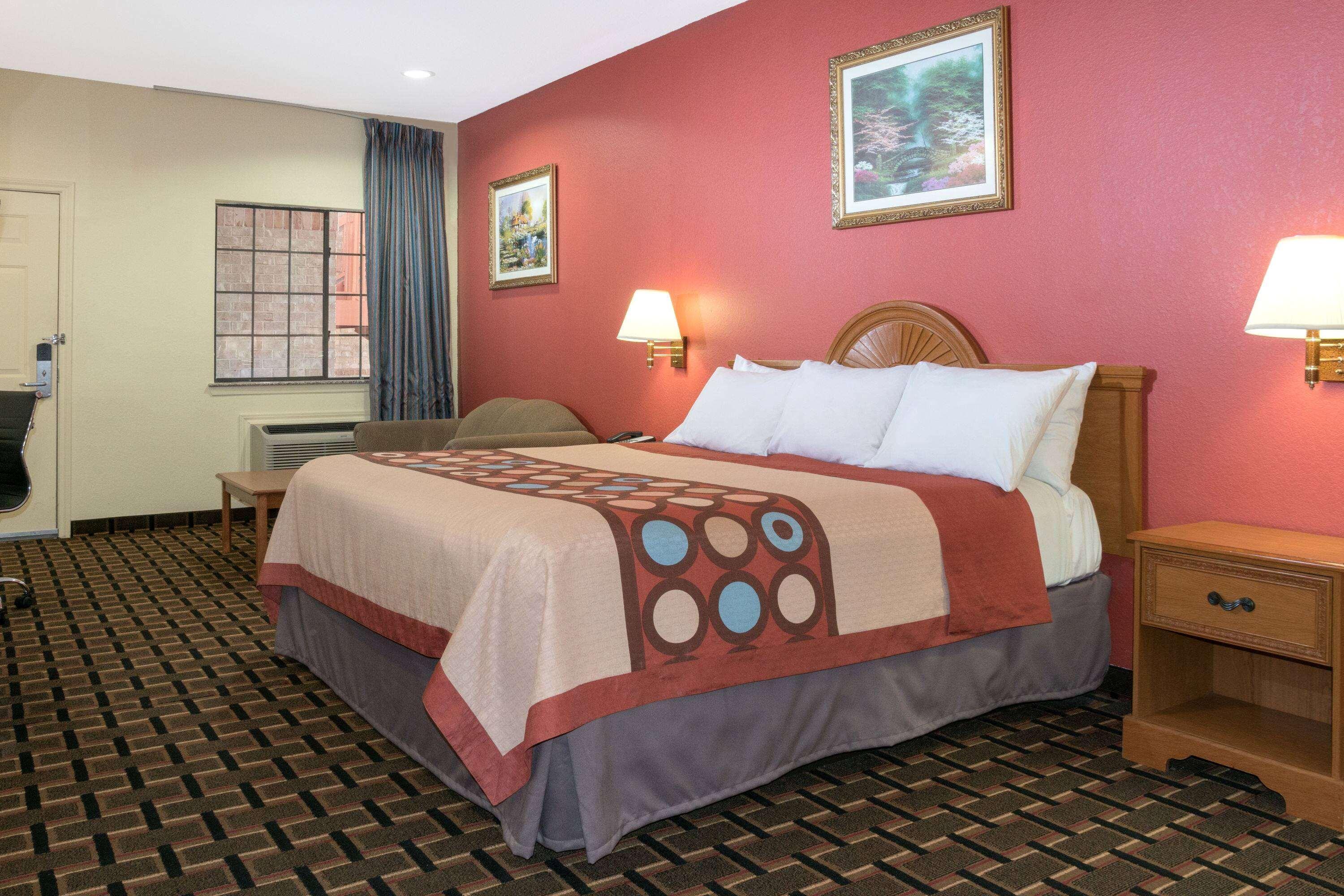 Super 8 By Wyndham Stafford Sugarland Area Hotel Exterior photo
